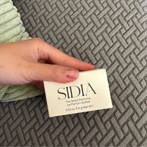 SIDIA perfume